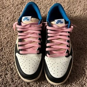 Nike air jordan 1 Low Travis Scott